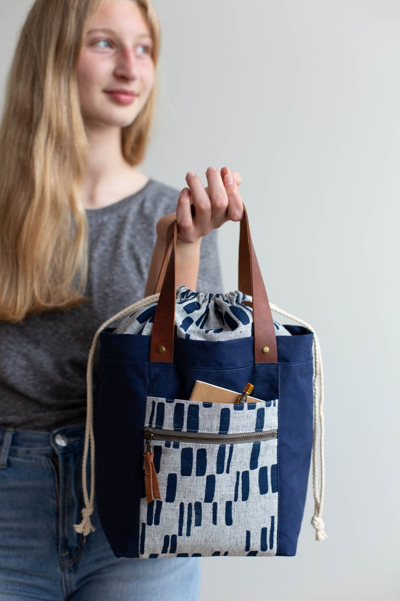 Firefly Tote Sewing Pattern by Noodlehead